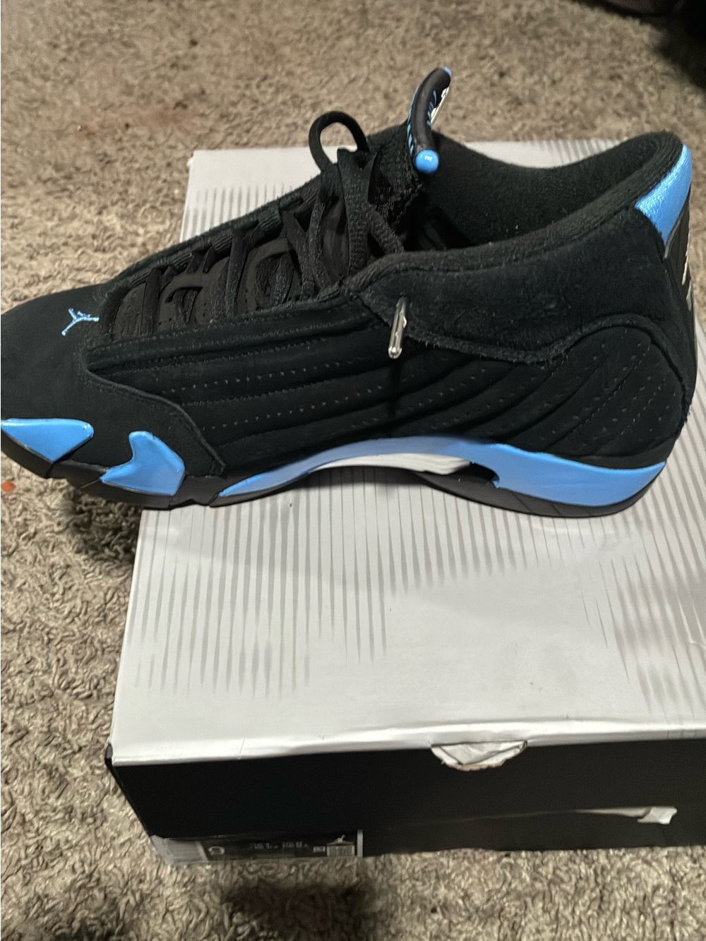 Jordan Men's Black and University Blue Low-Top Sneakers